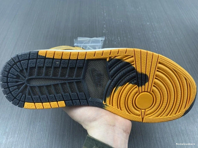 MaikeSneakers DB2889-700 1 Jordan Light Gore-Tex Element Curry High 0708